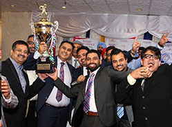 captain discussion with players